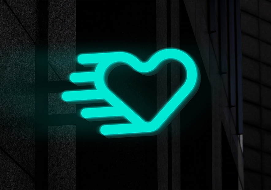 发光的心型logo.jpg