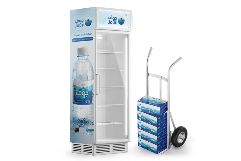 水品牌的饮料柜和包装.png